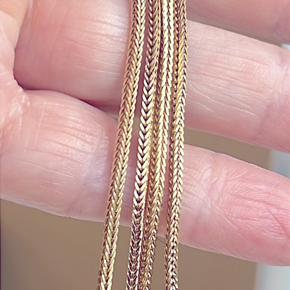 Elegant 14k Gold Chain Necklace - Picture 7 of 7
